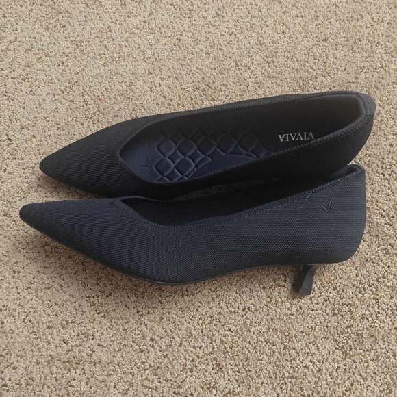 Women's VIVAIA Scarlett Pointed Toe Kitten Heels Shoes Pumps | navy | Sz: 12 US - Picture 2 of 11
